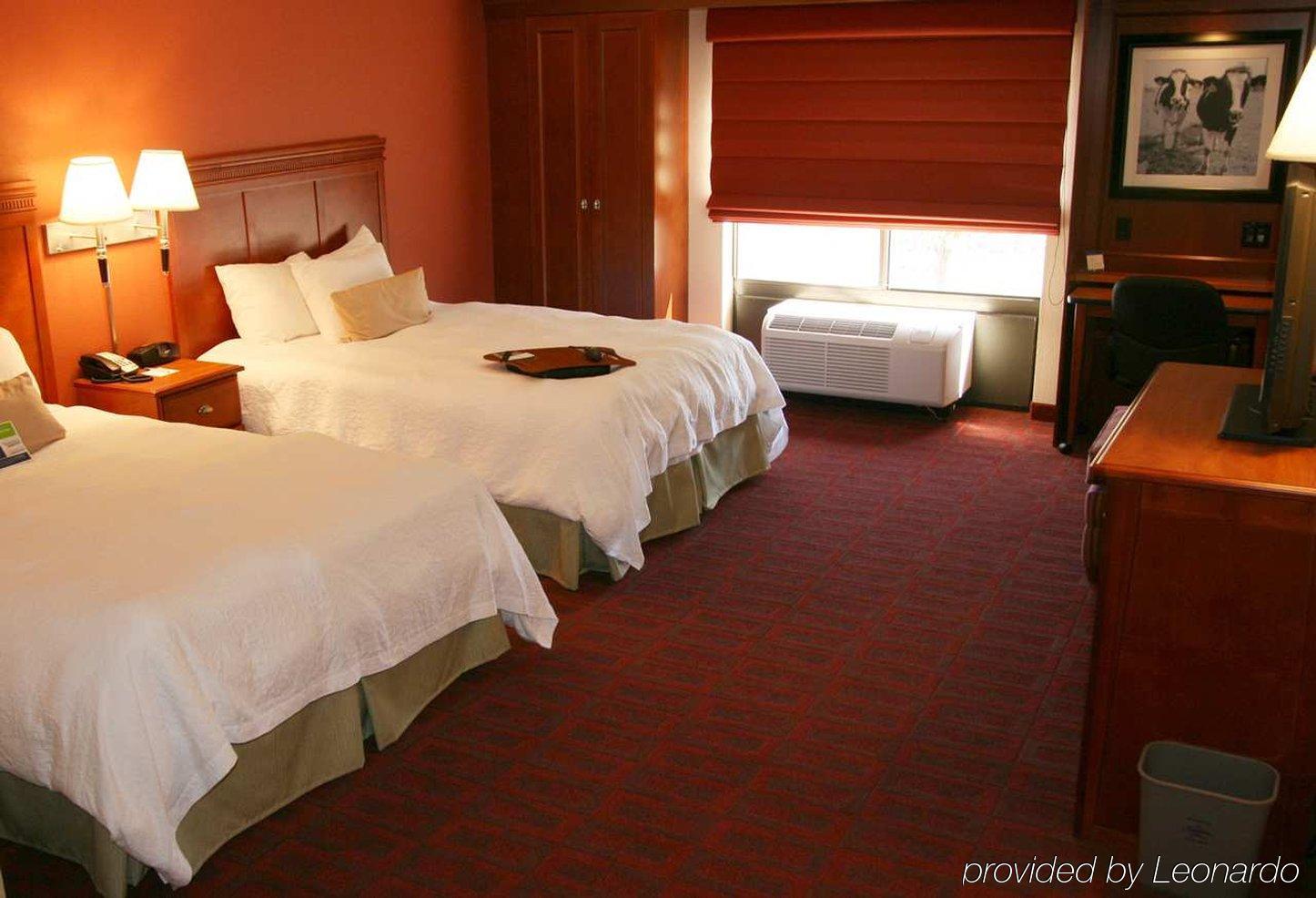 Hampton Inn Wausau Room photo